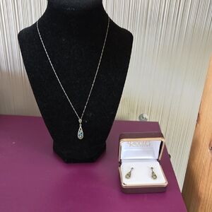 Silver and Gold Teardrop Pendant Necklace